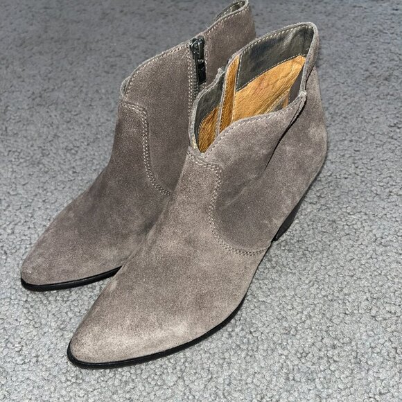 FRYE JENNIFER SUEDE BOOTIES Gray Taupe Side Zip Pointy Toe Heeled Booties 7.5 - Picture 3 of 11